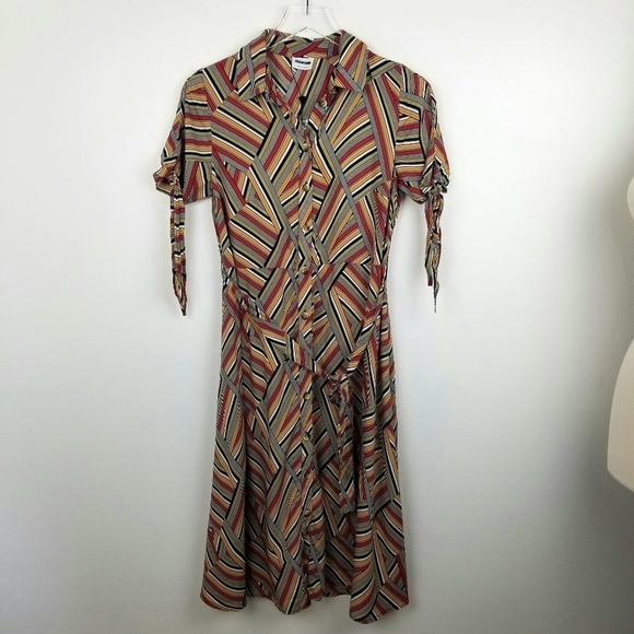 Noisy may Dresses & Skirts - NOISY MAY Geometric Artsy Retro Shirt Dress